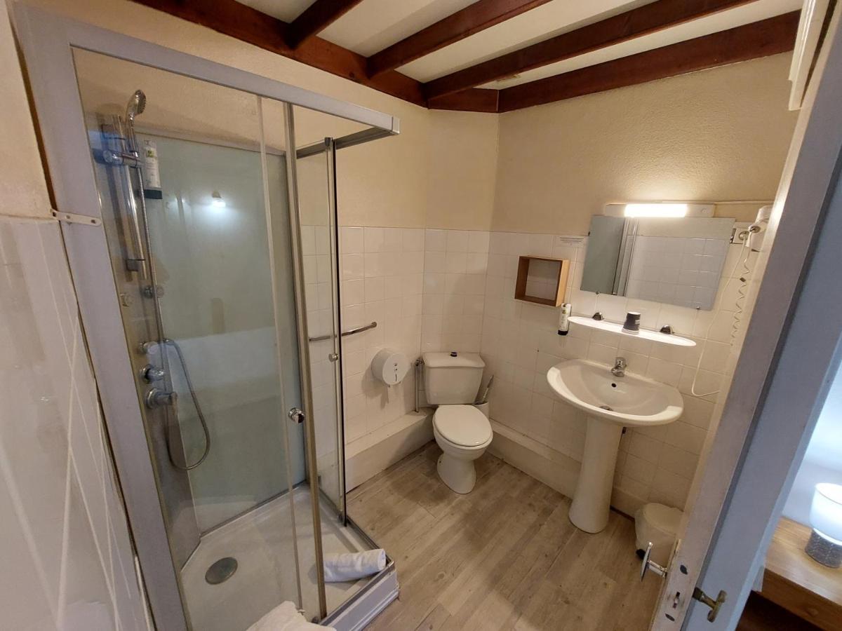 Logis Hotels - Hotel Le Boulevard Mazamet ภายนอก รูปภาพ