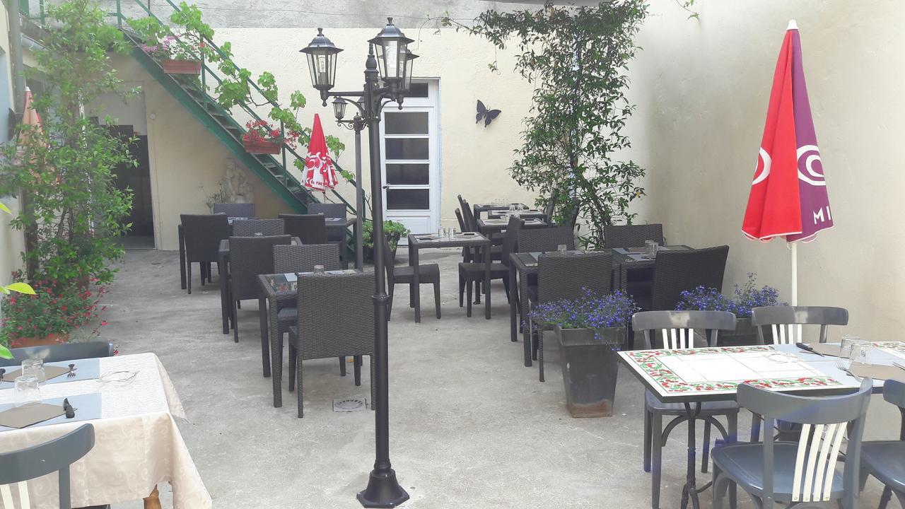 Logis Hotels - Hotel Le Boulevard Mazamet ภายนอก รูปภาพ